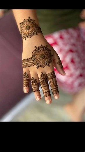 Etna easy😱 koyi bhi nhi bataye ga 👉aap dekho mehandi design #short #ytshort #meerajoshi#suryachandra