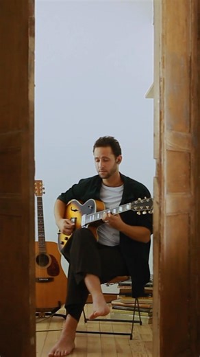 Come and take a look 🫣 Go check the full version 🎥 #guitar #indieartist #jazz #music