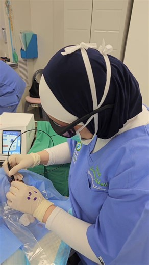 🔵 تقنية Micropulse Laser 810 nm 💡 حلّ حديث وآمن لتخفيض ضغط العين (الجلوكوما) في المركز الألماني لطب العيون، نوفر أحدث تقنيات علاج ارتفاع ضغط العين باستخدام Micropulse Laser 810، وهي تقنية متقدمة تساعد على: ✅ تخفيض ضغط العين بفعالية ✅ بدون حرق أو تلف لأنسجة العين ✅ إجراء آمن وغير مؤلم ✅ مناسب للعديد من حالات الجلوكوما ✅ يمكن إعادته عند الحاجة 👁️‍🗨️ العلاج يتم دون جراحة وبدون مضاعفات تُذكر، مع المحافظة على أنسجة العين السليمة. #المركز_الألماني_لطب_العيون 🎖التقنية الأحدث في طب وجراحة العيون 🏅