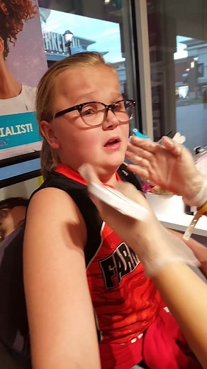 Show of hands: Who got their ears pierced at Claire’s ✋ #earpiercing #piercing #reaction #funny #funnyvideos #afv