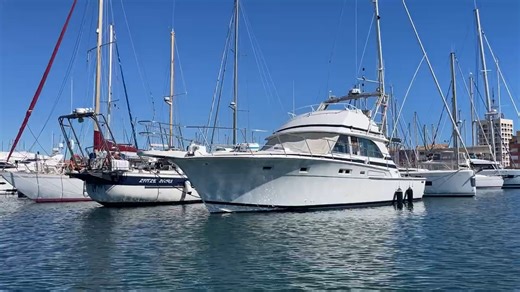 Bertram 46.6, vue au port, à vendre, Cap Boat, Empuriabrava