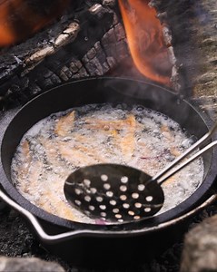 7.9K views · 44 reactions | Mini feast, mega flavor!  We shrink down the classic hot dog to bite-sized bliss paired with tiny fries and a mini beer. Watch as these cooked over an open flame. Dive into the delightful world of mini hot dogs, where every morsel is a spicy, savory celebration of wilderness culinary adventures. ✨ #minirecipe #HotDog #firekitchen | Fire Kitchen | Facebook