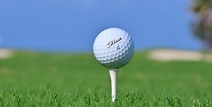 Titleist DT Trusoft vs Callaway Supersoft (Dec, 2025) – Know The Winner!