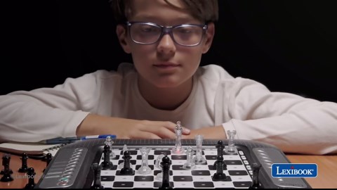 LEXIBOOK CG1335 Chessman FX Electronic Chess Game with Touch Keyboard and Light and Sound Effects 32 Pieces 64 Difficulty Family Board Game, 2 Players, Black/Silver