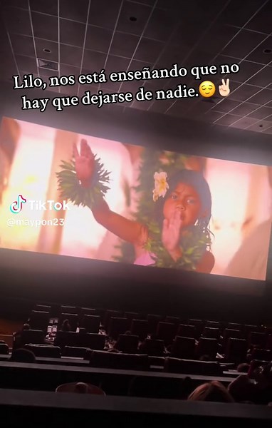 🙂✌🏻#liloandstitch #fypシ