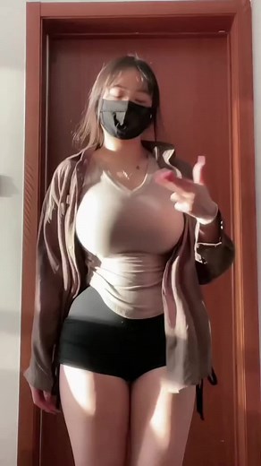 Seductive Dance Videos: Hot TikTok Dance Compilation