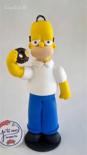 Yo Te Creo Porcelana Fría | Ni Homero Simpson se puede resistir a las clases de @atr_baile_entrenamiento!! Este Homero Simpson modelado a mano en porcelana fría no... | Instagram