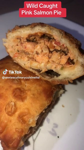 Delicious Pink Salmon Pie Recipe | Flaky & Moist | Easy Cooking