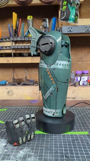 It's a beauty. A Purple Heart Veteran, Danielle Green, inspired a new in-game Call Of Duty character. We made the arm from the game in real life for her. What covers should we create next? | Open Bionics