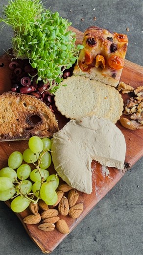 Fermented Cashew Cheese 🧀 This fermented cashew cheese hits all the right notes with no fancy cultures, just wholefood ingredients and a little time 🌱 Full recipe: https://eu1.hubs.ly/H0bmqss0 💚#FermentedCheese #VeganCheese #TheHappyPear #PlantBasedRecipe #Fermentation #PlantBasedCheese #CashewCheese | The Happy Pear