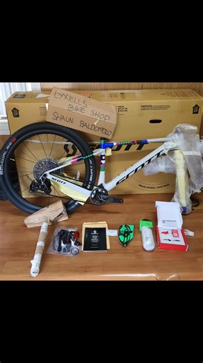 SCOTT SCALE GRAVEL RC TOP OF THE LINE 2025 BOUND TO CEBU CITY !!! THANK YOU SIR FOR CHOOSING AND TRUSTING Lyxell's TREK & Giants bikeshop PH!!! FIRST SCOTT SCALE GRAVEL RC IN THE PHILIPPINES NAPAKA ANGAS SA PERSONAL!!! NOTHING CAN BEATS SCOTT TALAGA BEST OF THE BEST !!! WE DO CASH ON DELIVERY AND WE SHIP NATIONWIDE FOR 8 YEARS ALREADY !!! MADAMI TAYONG NKA SALE UPTO 50% DISCOUNT ALL BRANDS AND MODELS !!! WAG MAHIHIYANG MAG TANONG 🙏🏻 #lyxellsbikeshop #scottscalegravelrc #scottbikes #gravelbike 
