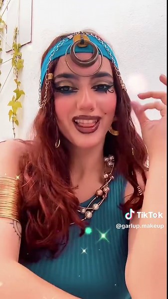 Stunning Cleopatra Makeup Tutorial for Eye Looks