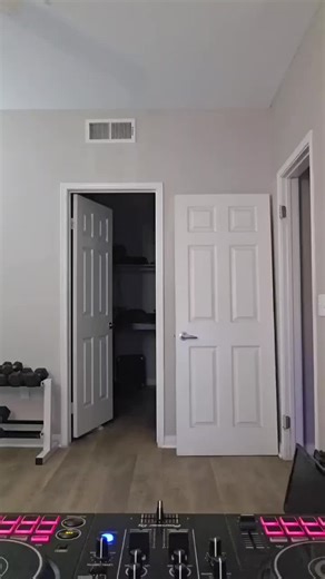 WALT DISNEY ALADDIN PRINCE ALI SCRATCH AND DANCE SHOW