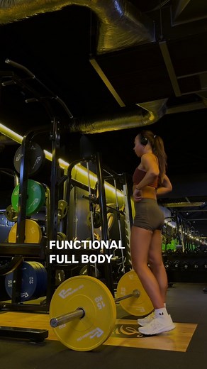 Emma Mailer | Online Coach on Instagram: "Training to be fit, fast & STRONG💥🔥🤩 the workout: STREGNTH: 🏋🏽‍♀️ Power cleans 5 x 5 Bench press 5 x 5 into: 15 power cleans 12 cal ski 9 burpee box jumps x 5 10 front squats 10 sit ups 10 box jumps x 5 10 push press 20 wall balls 6 devil press x 5 wearing @myprotein use code EMFIT i still have some 1:1 online coaching spots available hit the link in my bi0 and lets get you working towards those goals🏋🏽‍♀️👟 @coachedbyemfit_ #gymgirl #gym #fitness