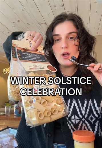 Happy Winter Solstice (a day late) ☀️🌙🧀🥖🍪💫✨ | Winter Solstice Rituals