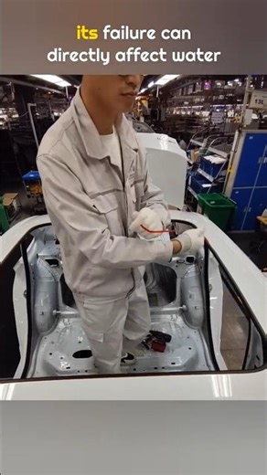 Why Panoramic Sunroofs Start Leaking