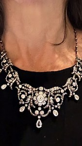 Trying on a beautiful, late 19th-century diamond necklace with detachable central segment, composed of 396 diamonds—pear, old and rose-cut, about 34 total carats—in silver-topped gold. Sold at Christie’s last month for $35,560. #antiquediamonds #oldcutdiamonds #diamondnecklace #magnificentjewels | The Jewelry Loupe
