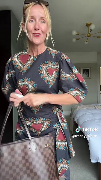 Fashion Tips for Women Over 40: Get Dressed Stylishly