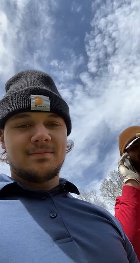 How am I suppose to chip with that going on Doug? #golftiktok #fyp #foryoupage