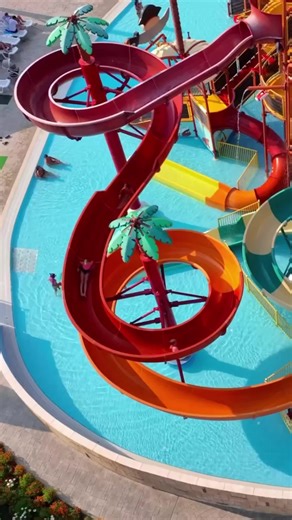 Groot, groter, grootst! 🇧🇬 Beleef de ultieme waterpret in het grootste waterpark van Bulgarije bij het Aqua Paradise Resort. Ontdek het hier 👉 https://cutt.ly/bulgarije-aquaparadise Plus grand, c’est impossible ! 🇧🇬 Vivez une expérience aquatique ultime dans le plus grand parc de Bulgarie à l’Aqua Paradise Resort. Infos ici 👉 https://cutt.ly/bulgarie-aquaparadise | Corendon