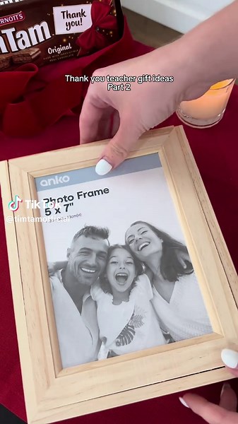 Simple, easy, thoughtful, and sure to make a teacher smile. Limited-edition Tim Tam festive packs are available nationwide at your local supermarket while stocks last. #TimTam #teachergifts #giftideas #christmas