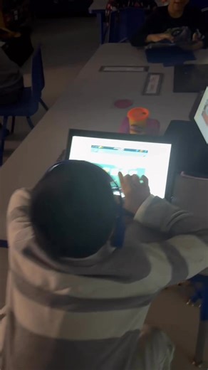 🌟 Our kindergarten dual-language learners are kicking off their DreamBox Math Challenge! 🎉 They’re so excited to work toward their weekly goals and earn a fun pajama-day reward. 🧠💙 Check out this reel of our little mathematicians getting started! 👇✨ Dunaway Elementary School - Waxahachie ISD #DreamBox #KinderDualLanguage #MathFun #ClassroomCommunity | Waxahachie ISD Dual Language