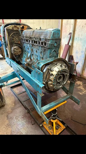 Engine Rebuild: Diagnosing a Seized Piston Issue