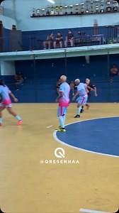 63K views · 106 reactions | - Ja manda pro seu amigo ousado na quadra kkkkk  .  : QRESENHA #mundodofutsal #amamosessejogo #futsal #video #mundodofutsal #amamosessejogo #futsal #futebol #gol #goleiro #chute #pedalada #bike #2020 #valendo #movimentando #varsea #pelada #reels #futsa #video #2021 #dominio #intareels #raiz | Mundo do Futsal | Facebook