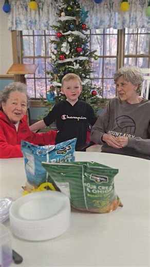 A special visitor came to Memory Care today for all the November Birthdays we had this month 🥰 He sang Happy birthday to them even though he had no idea whos name to say 😂🤭 They enjoyed him serving them all cake and chips!! | Twelve Oaks