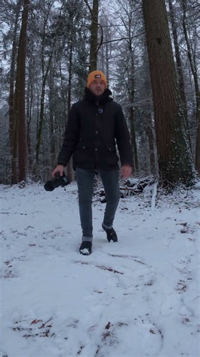 Chasing light during the blue hour. A high-key approach for a snow-covered bench. Insta: @rappidap
