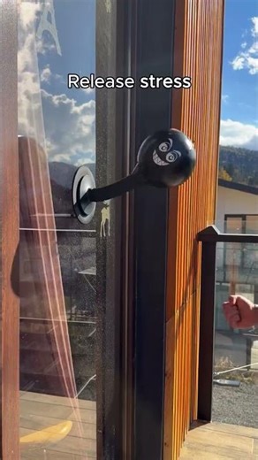 Stop holding your anger in! This desk punching bag will save your nerves🔥