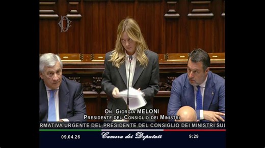 Tra "Ammazza" e "È ancora lunga ragà": così Meloni alla Camera cede al romanesco