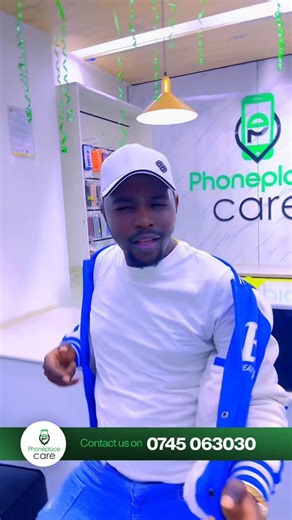 Siwezi dance hivi alafu mkose kunotice kuna offers hii mwezi yote yote ya octomber PhonePlace Care is the best, thank me later. #wachailiebaba 🔥🔥 | Chomba Junior