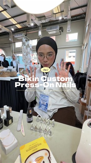 Booth Press-On Nails di Bazaar: Cara Nekat Buka dan Tips Sukses
