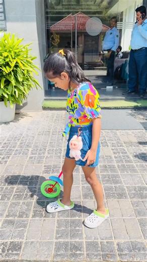 Smiti Choudhury on Instagram: "Smiti Ko Kidnap Korna Pada Bhari😳😂"