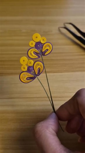 11K views · 244 reactions | ✨ When paper strips go on a date and decide to dress up as fancy flowers!  #quillingideas #HandmadeArt #QuillingArt #CreativeCrafts #PaperCrafts | Quilling Art by Glaiza | Facebook