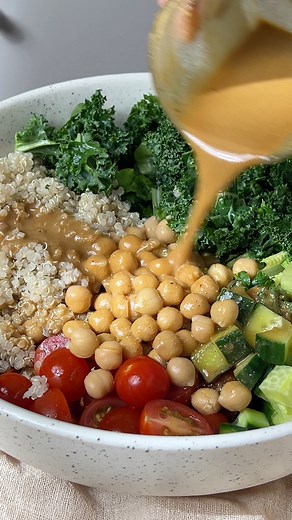 You're going to love this superfood kale and quinoa salad! It's loaded with nutrient and antioxidant-rich ingredients! It's the perfect flavor-packed meal-prep salad to enjoy as a side or main. Recipe: https://plantbasedonabudget.com/kale-quinoa-salad/ Follow Plant-Based on a Budget for more easy recipes! #plantbasedonabudget #kalequinoasalad #kale #quinoa #quinoasalad #healthysalad #mealprep | Plant-Based on a Budget