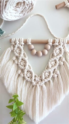 DIY Macrame Mini Wall Hanging