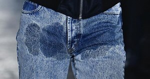 Mode : la tendance « Peep Pants » ou « jean pipi » est en rupture de stock après avoir créé le buzz