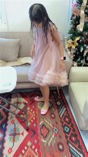 Mommy D on Instagram: "Simple dress for kids girl"