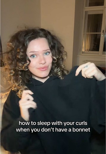 Creative Ways to Sleep with Curly Hair Without a Bonnet