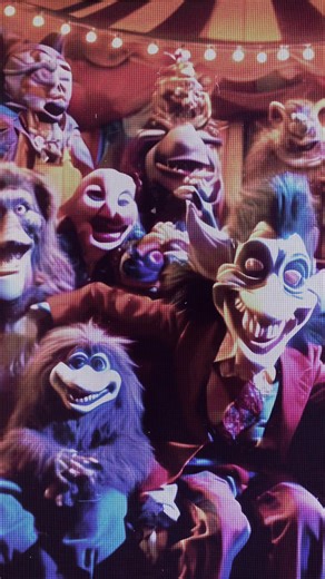 The freaks circus show.🎪🎙️🎥♥️👁️ #liminal #nostalgic #analog #weirdcore #horror #dreamcore