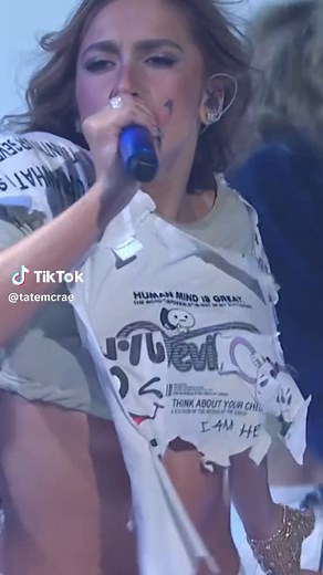 PERFORMED ON SNL LAST NIGHT WHAT IS LIFE RIGHT NOW?!!!???? | tate mcrae snl