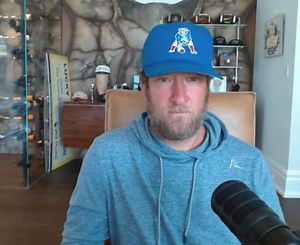 Dave Portnoy criticizes Tony Romo’s wild card commentary