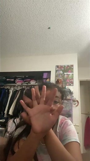 What part of the Turkey has the most feathers?𝘛𝘩𝘦 𝘖𝘶𝘵𝘴𝘪𝘥𝘦