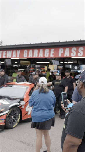 Gateway Garage Pass = ALL access. 🎤 Driver Q&As 🎶 Front-stage concert views 🏁 Victory Lane 👀 Tech inspection more! Upgrade now!👇🏻 😎>>> https://bit.ly/4529kv4 | World Wide Technology Raceway