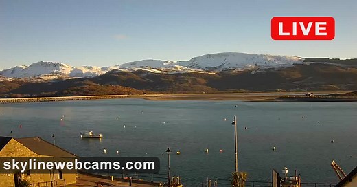Live Cam Barmouth Harbour - Gwynedd | SkylineWebcams
