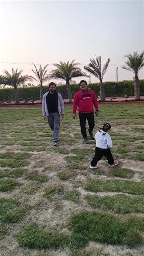 walking with friend #एन्जॉय and kittu enjoying #hiphopindiadancerealtyshowand