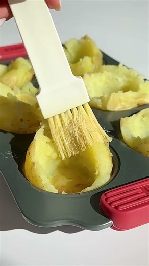 ✨ Smashed Potato Tuna Muffins ✨ #potato #smashedpotatoes #muffins #tuna #cheeselovers