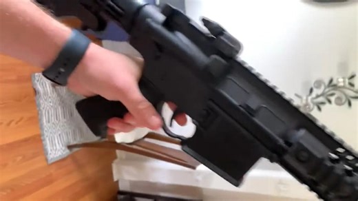 Watch Crosman Fully Auto R1 Unboxing on Amazon Live